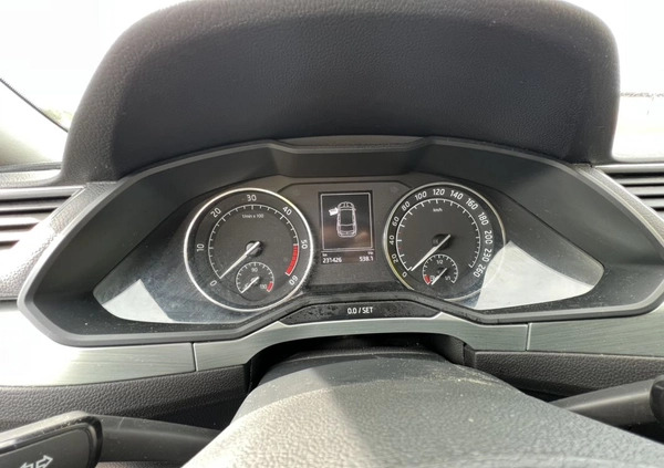 Skoda Superb cena 66000 przebieg: 236000, rok produkcji 2016 z Złotoryja małe 67